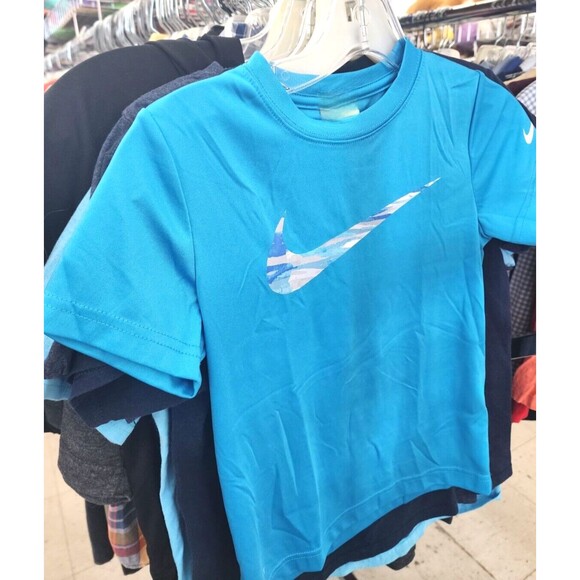 Huge Lot Boys Short Sleeve Shirts & Shorts 205 pieces SPRING/SUMMER Size: 18-24M - Picture 1 of 16